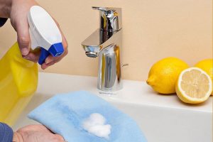 تمیز کردن قطعات فلزی با لیمو ترش و نمک