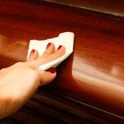 تمیز-کردن-وسایل-چوبی