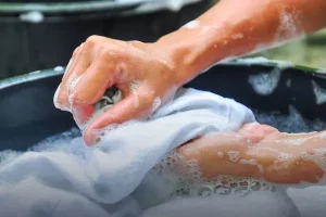 راهنمای شستشوی انواع پرده و حریر در منزل