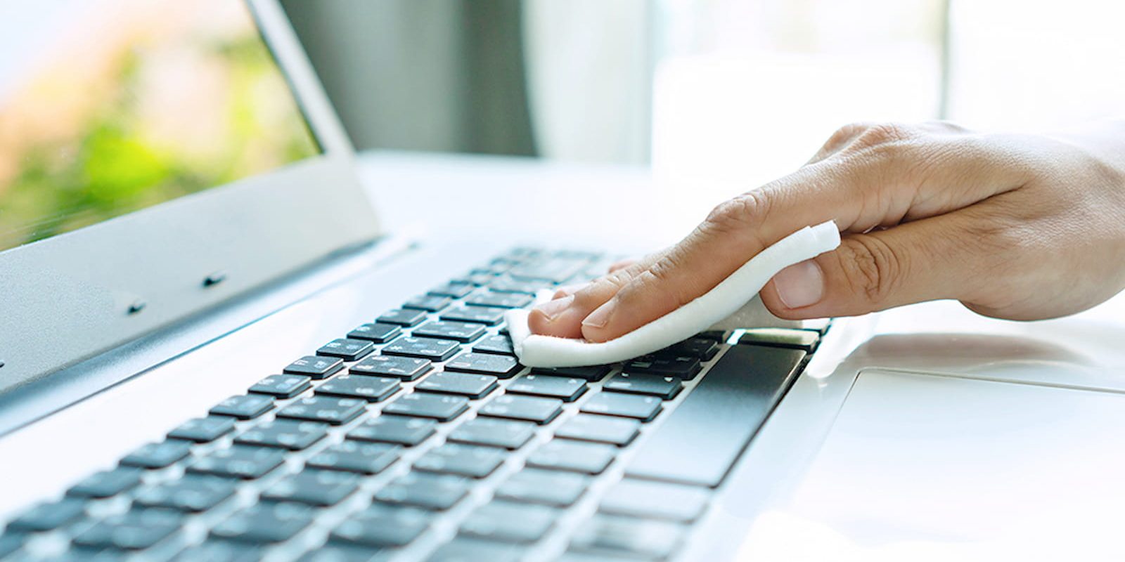 How_to_clean_laptop_keyboard تمیز کردن کیبورد لپ تاپ