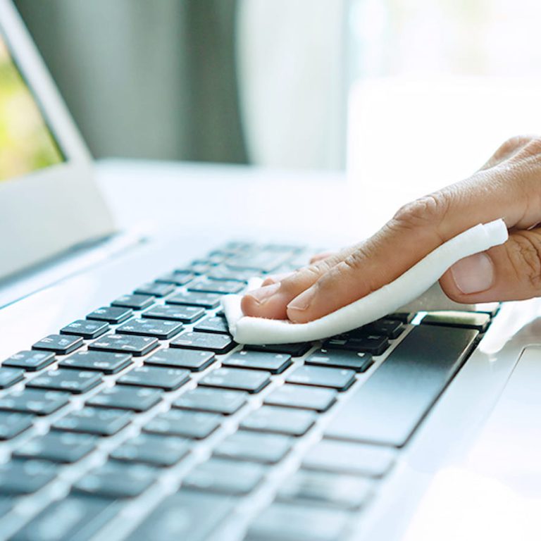 How_to_clean_laptop_keyboard تمیز کردن کیبورد لپ تاپ