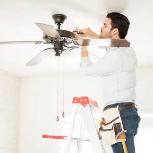 cleaning-ceiling-fan-5 تمیز کردن پنکه و هواکش
