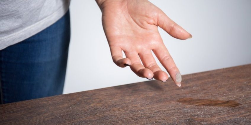 جلوگیری-از-نشستن-گرد-و-خاک-بر-روی-وسایل-منزل
